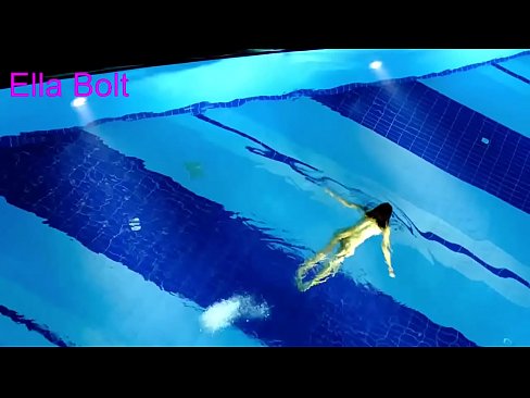 ❤️ Não consigo parar de observar, jovem loira apanhada nadando nua na piscina do resort ELLA BOLT Pornuts em pt-br.com-porn-zog.ru