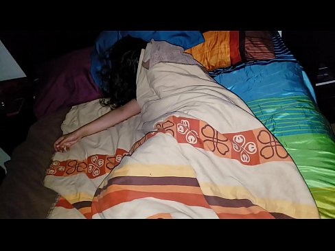 ❤️ Stepson berating sua jovem madrasta enquanto ela dorme. Pornuts em pt-br.com-porn-zog.ru